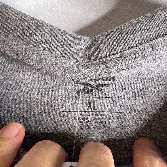 Reebok Men's Logo Graphic T-Shirt Gray Size XL - Picture 5 of 5